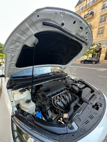 Kia Optima-12