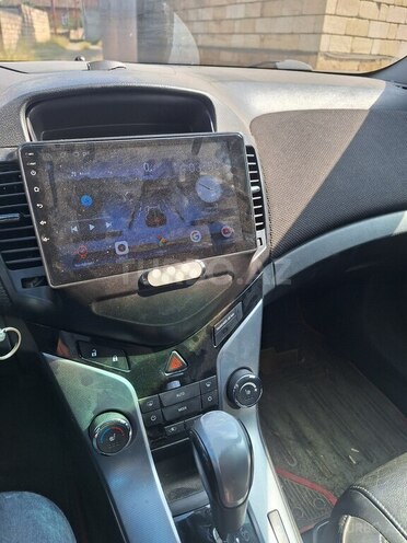 Chevrolet Cruze-10