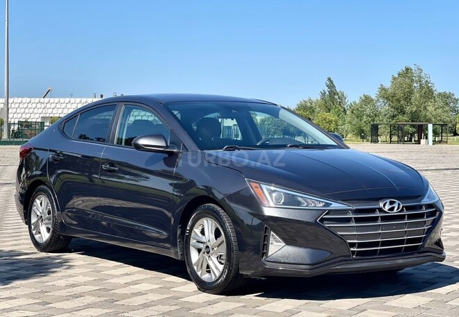Hyundai Elantra-6