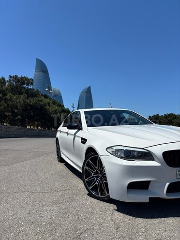 BMW M5-4