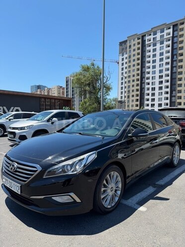 Hyundai Sonata-2