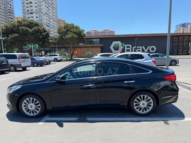 Hyundai Sonata-5