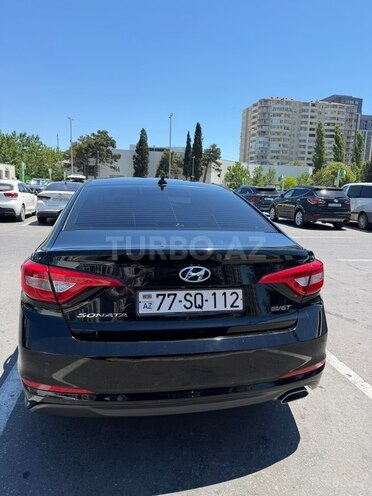 Hyundai Sonata-9