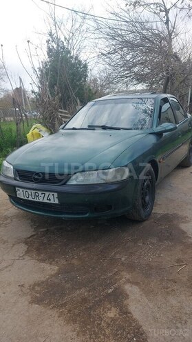 Opel Vectra-4