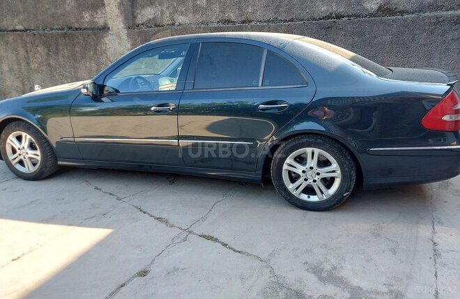 Mercedes E 240-7