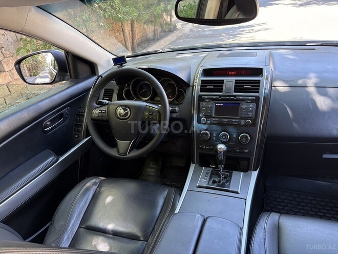 Mazda CX-9-8