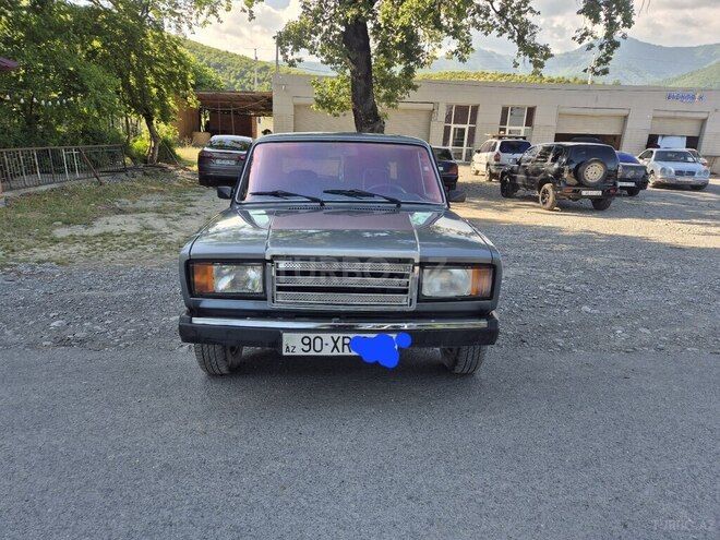 LADA (VAZ) 2107-1