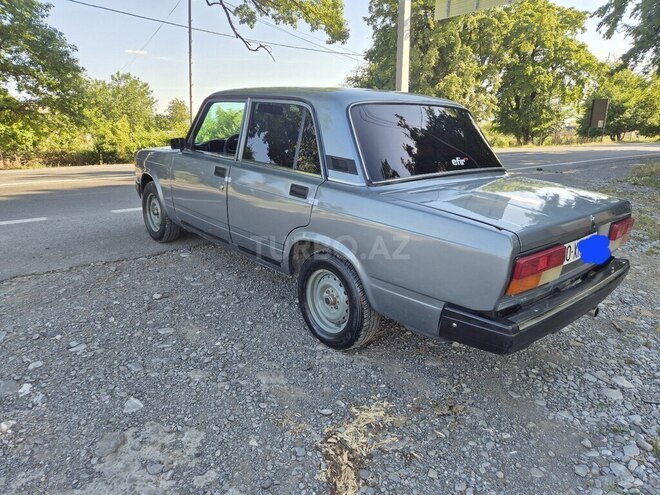 LADA (VAZ) 2107-4