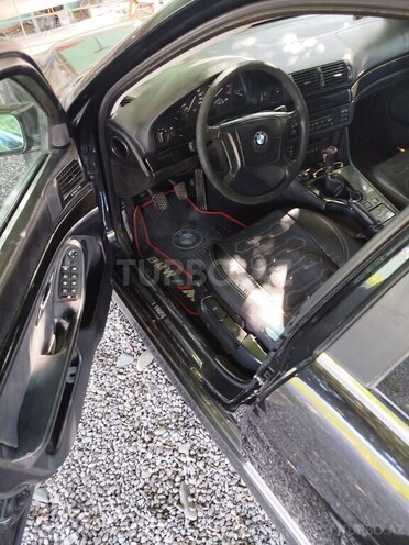 BMW 520-8