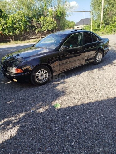 BMW 520-10