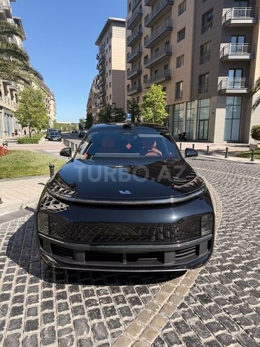 Li Auto L9-1