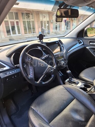 Hyundai Santa Fe-9