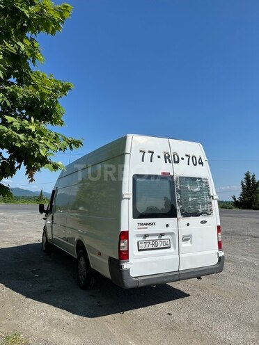 Ford Transit-7