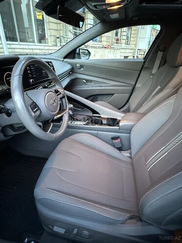 Hyundai Elantra-7