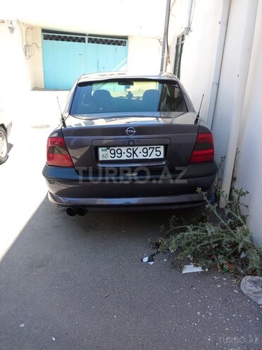 Opel Vectra-2