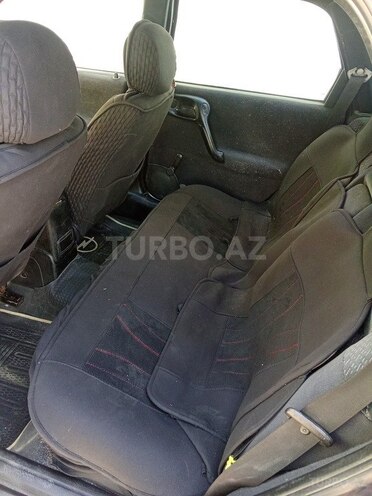 Opel Vectra-7