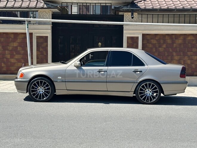 Mercedes C 200-4