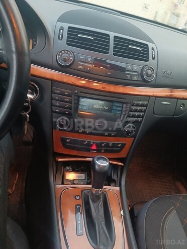 Mercedes E 220-8