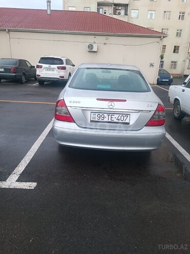 Mercedes E 220-18