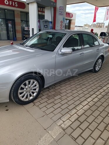 Mercedes E 220-3
