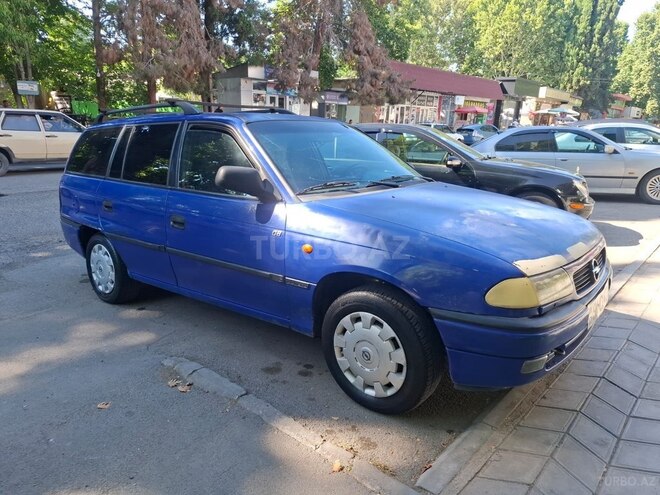 Opel Astra-4
