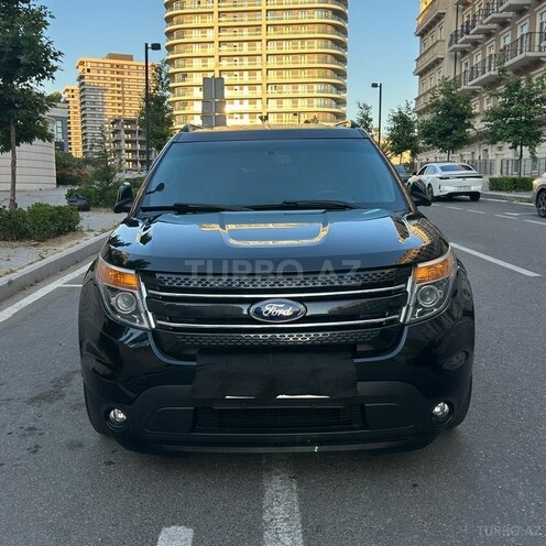 Ford Explorer-1