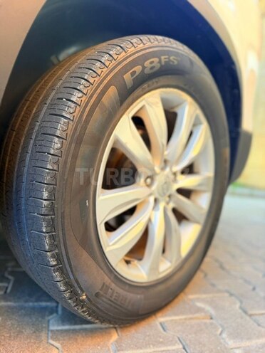 Kia Sorento-13