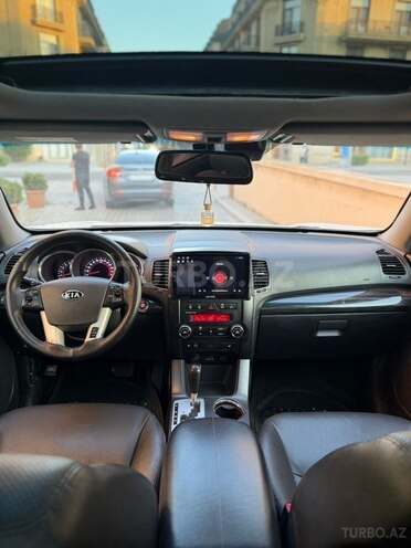 Kia Sorento-18