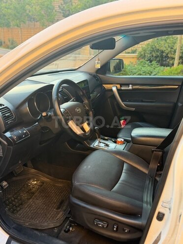 Kia Sorento-8