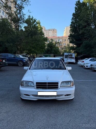 Mercedes C 180-2