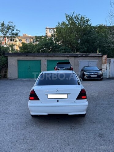 Mercedes C 180-6