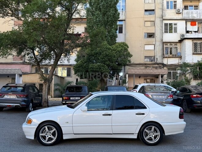 Mercedes C 180-4