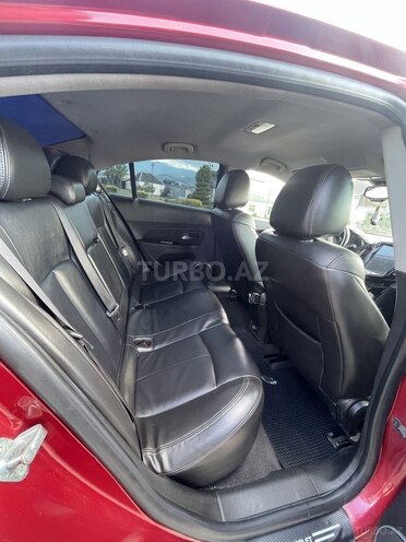 Chevrolet Cruze-12