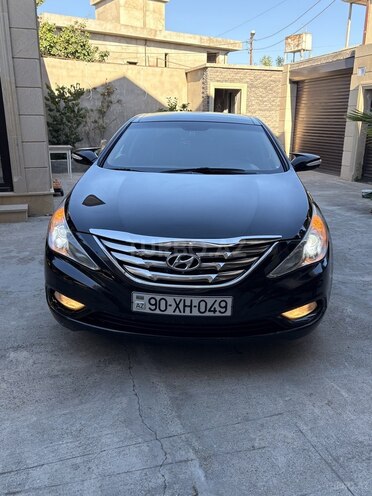 Hyundai Sonata-1