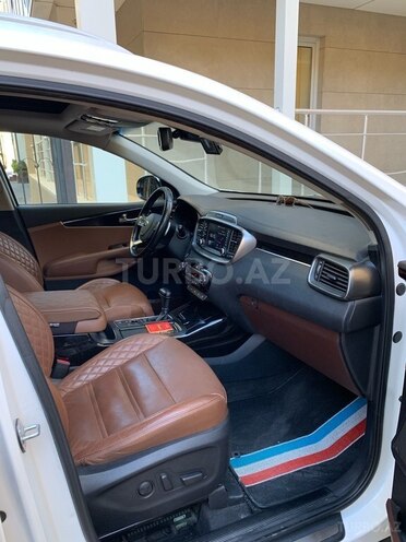 Kia Sorento-15