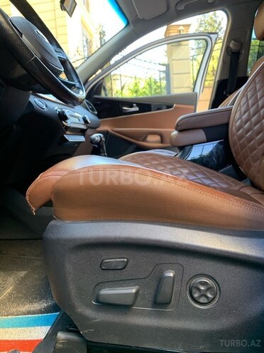 Kia Sorento-13