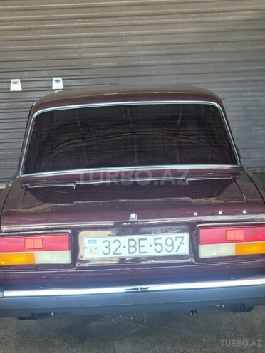 LADA (VAZ) 2107-2