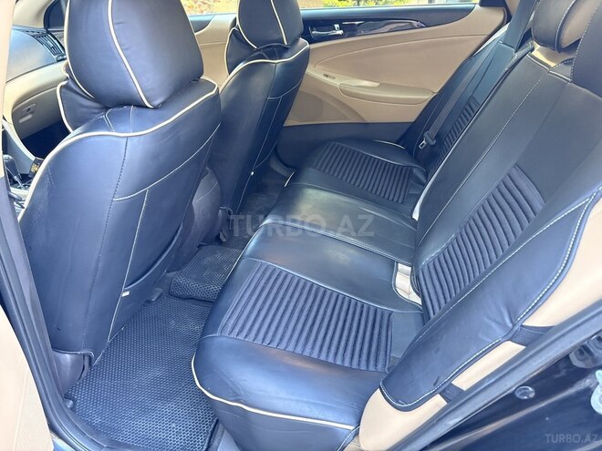 Hyundai Sonata-17
