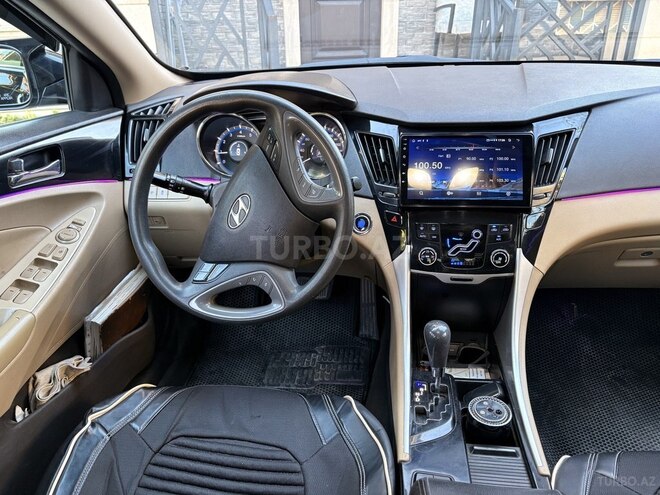 Hyundai Sonata-9