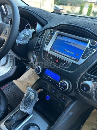 Hyundai Tucson-12