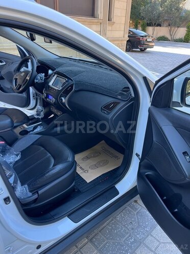 Hyundai Tucson-13