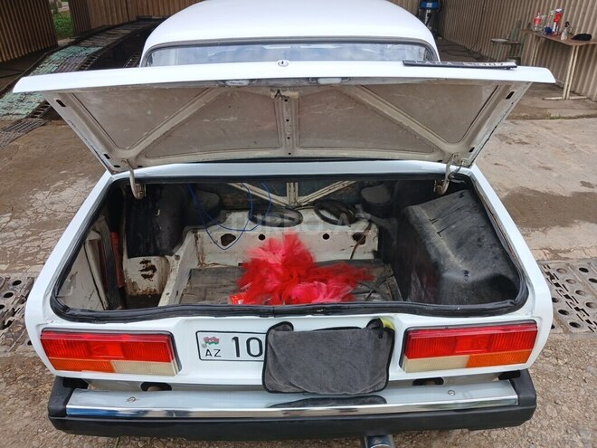 LADA (VAZ) 2107-9