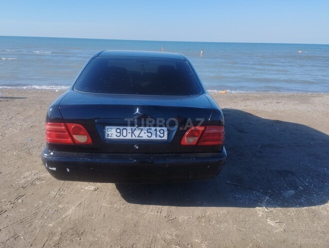Mercedes E 200-6