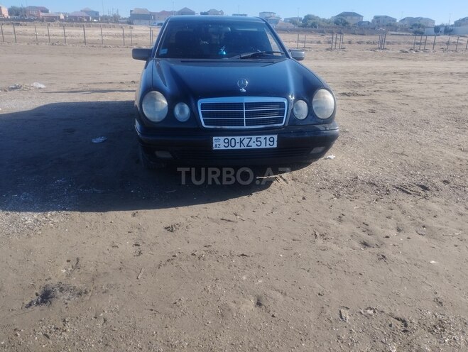 Mercedes E 200-8