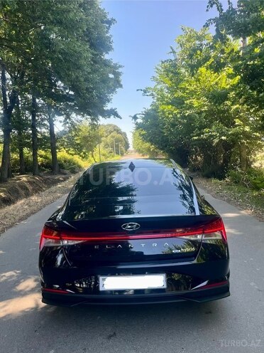 Hyundai Elantra-5