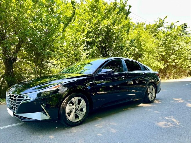 Hyundai Elantra-9