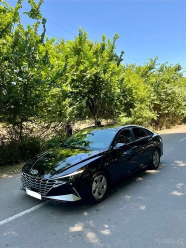 Hyundai Elantra-8