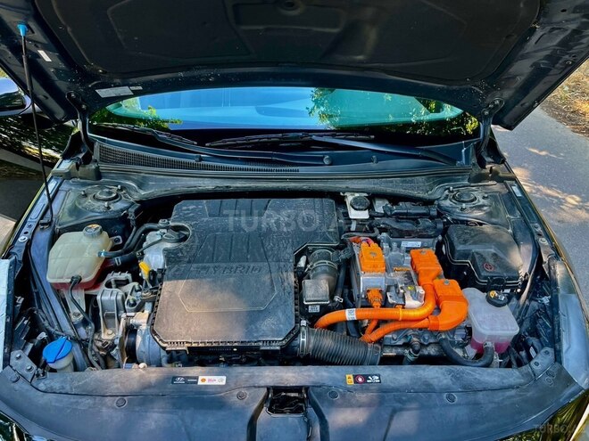 Hyundai Elantra-21