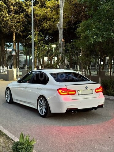 BMW 320d-7