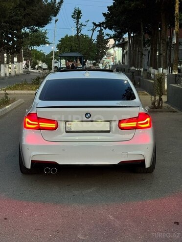 BMW 320d-10